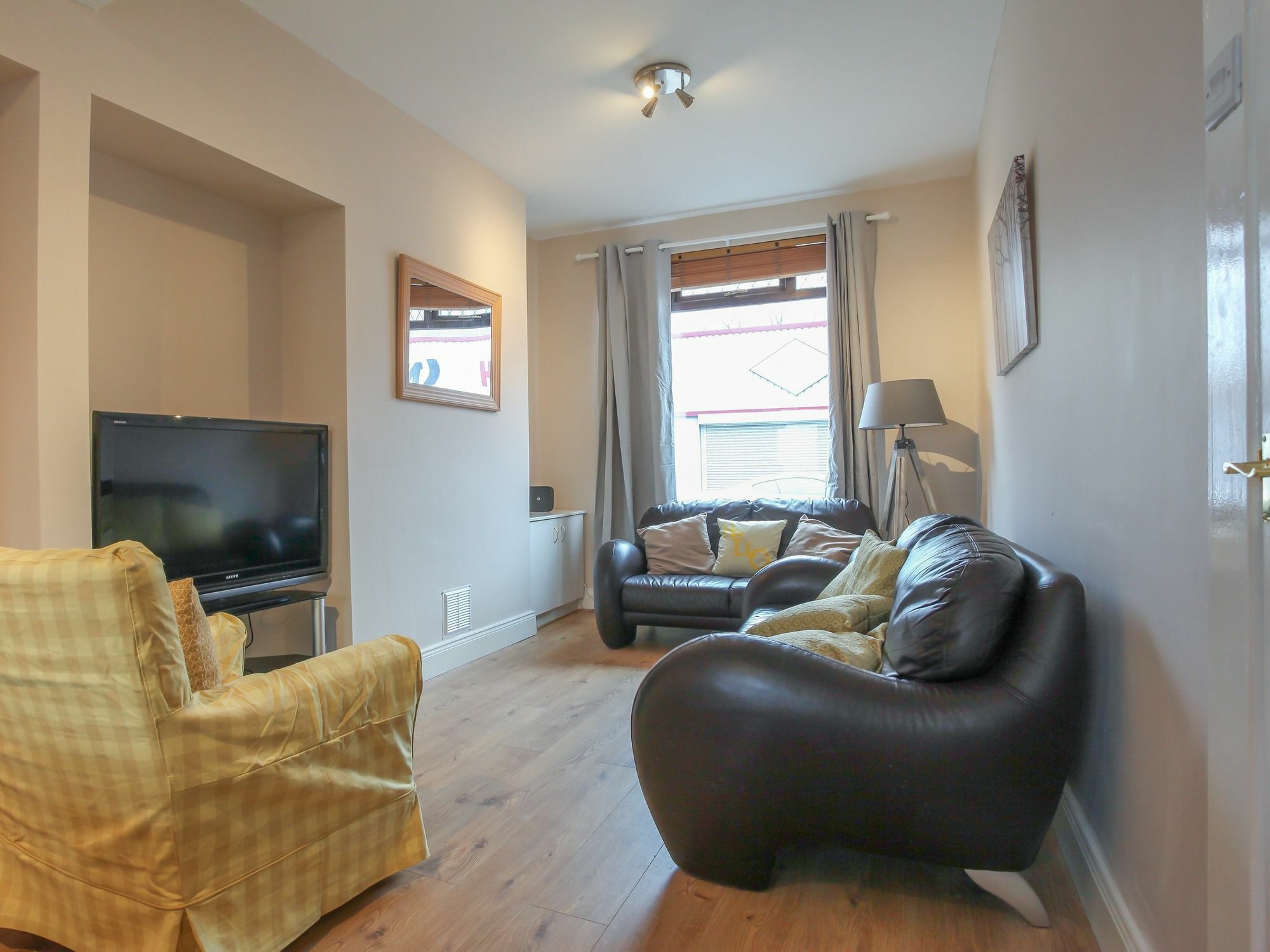 Kingston Serviced Accommodation - Donegall Avenue Belfast Ngoại thất bức ảnh